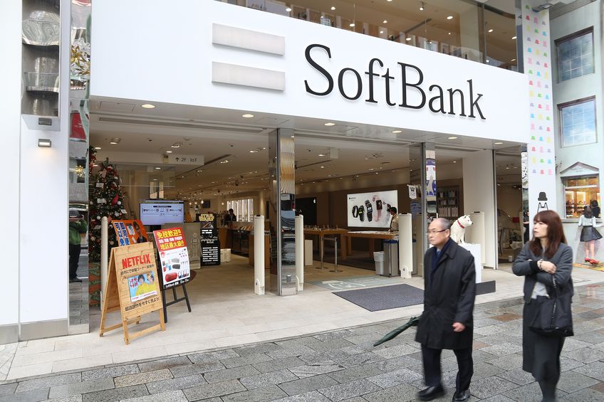 SoftBank stock jumps 5% while yen strengthens: why that combination is unusual
