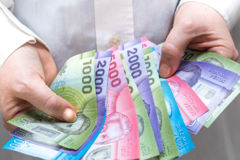 Şili pesosu, ticaret fazlasına rağmen düşüyor; LatAm dövizleri dolar acısını hissediyor