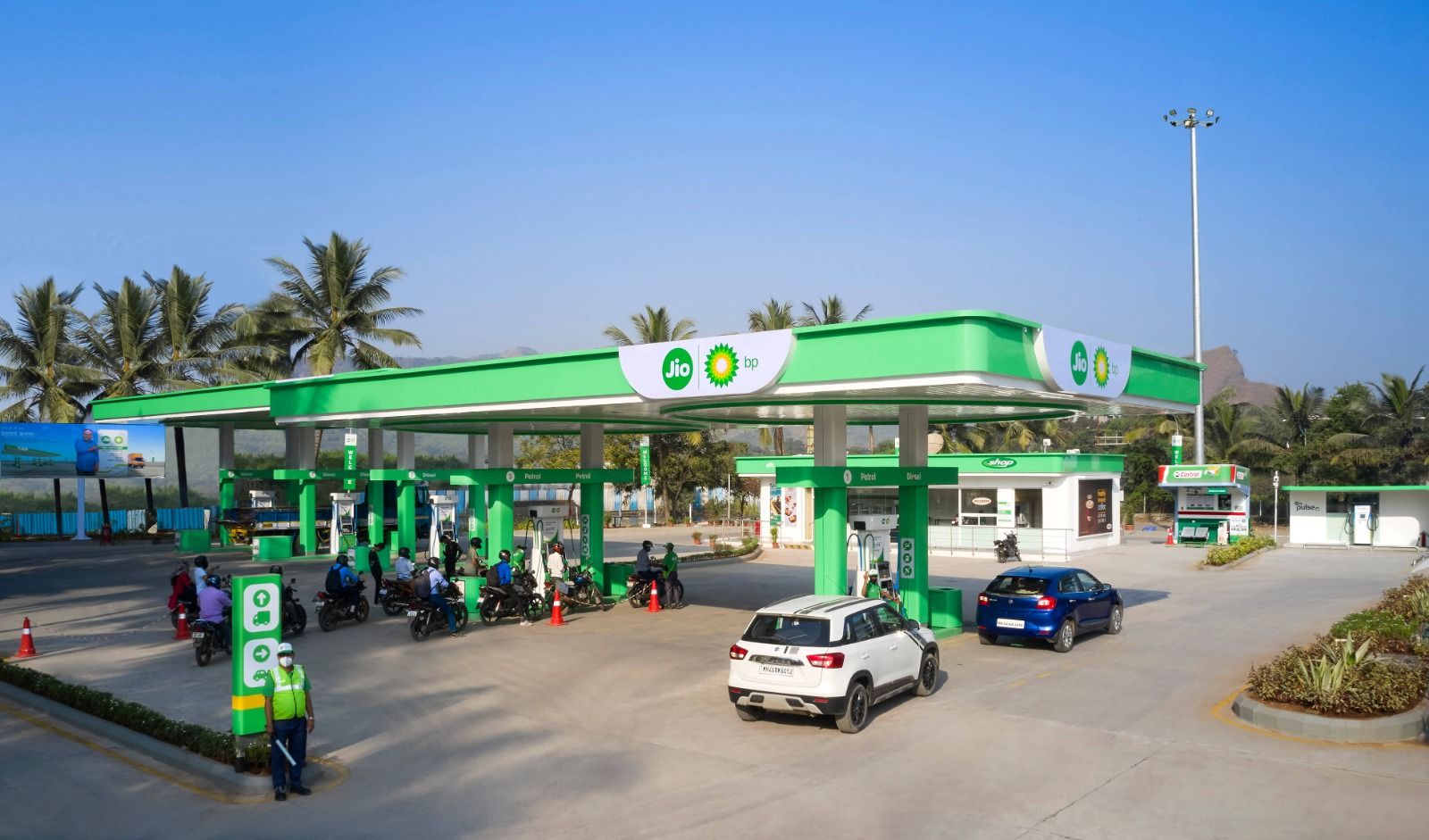 India Drops Fuel Purchase Caps as Supply Fears Ease