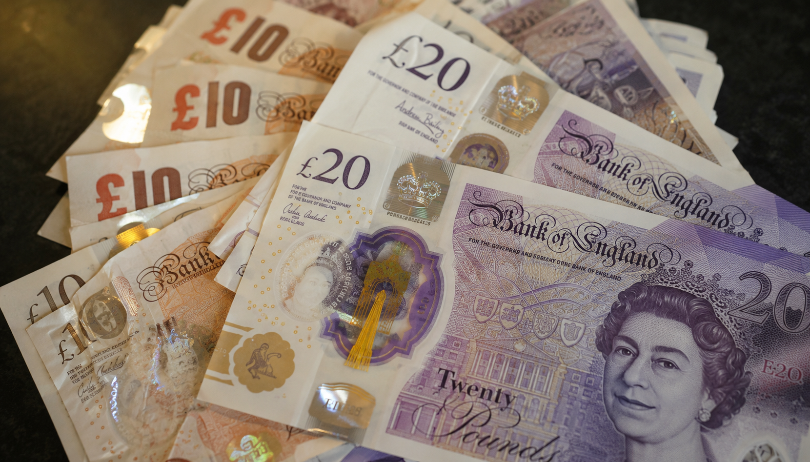Sterling falls after UK hiring slowdown raises economic concerns