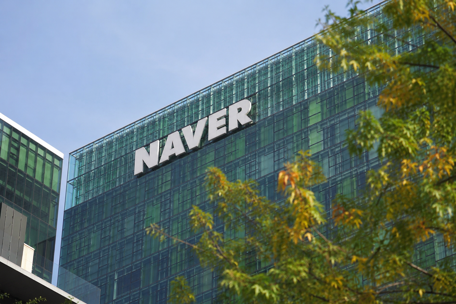 Le azioni Naver volano mentre Nvidia investe $1B in un centro dati per l'IA